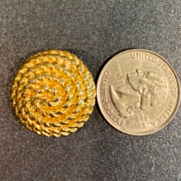 EUC Givenchy Gold Spiral Clip On Earrings Vintage - Picture 3 of 6